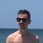 Виталий Комиссаров